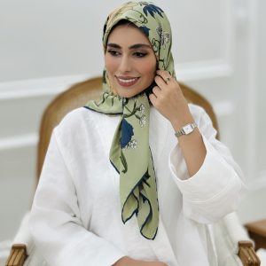 روسری زنانه ساتن ابریشم طرح طرح گل